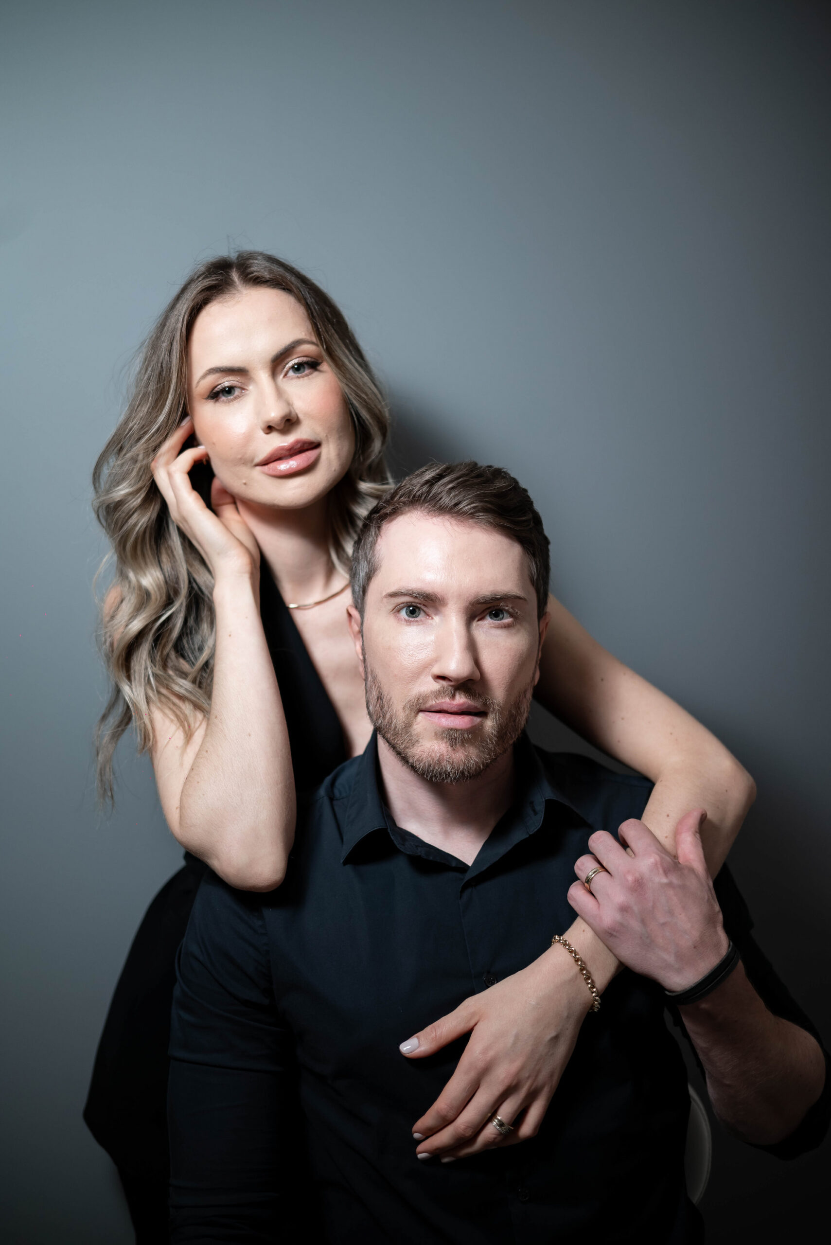 Larissa e Daniel Carnieletto na Clínica Carnieletto em Cascavel